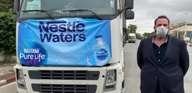 تشارك نستله Nestlé الجزائر في خطة التضامن ضدالكوفيد 19 وتتبرع ب660 ألف  حصةغذائية و80 ألف لتر من مياه الشرب في بداية شهر رمضان.